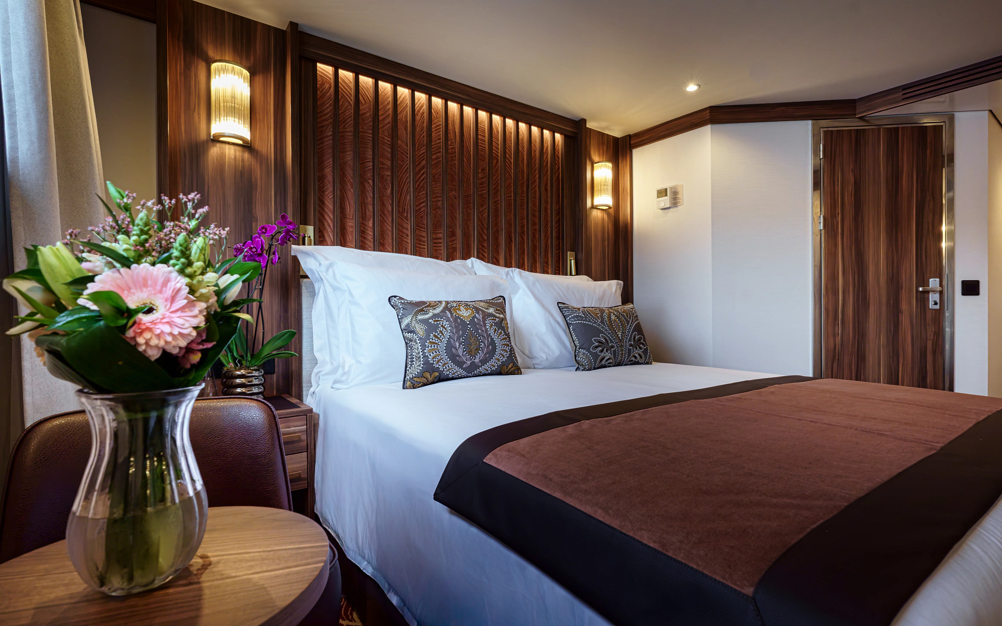 Panoramic Window - D